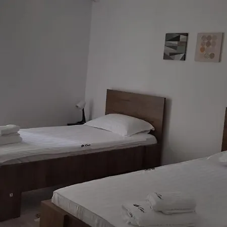 Gasthuis Pensiunea La Cuci *